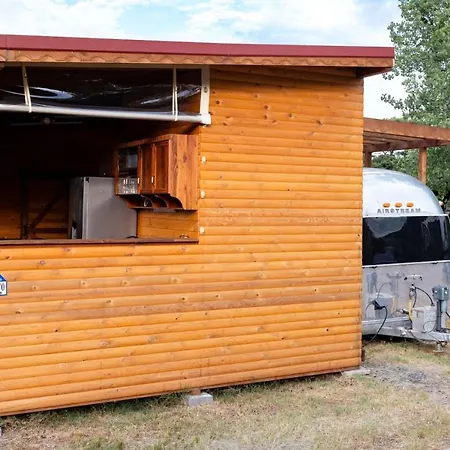 Luxury Vintage Airstream Rv/caravan Retro Charm Meets Comfort * キテン