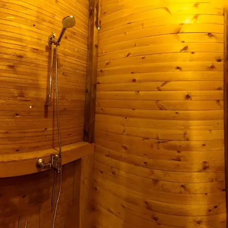 キャンプ場 Luxury Vintage Airstream Rv/caravan Retro Charm Meets Comfort *