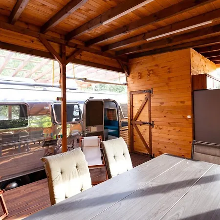 Camping Luxury Vintage Airstream Rv/caravan Retro Charm Meets Comfort Kiten (Burgas)