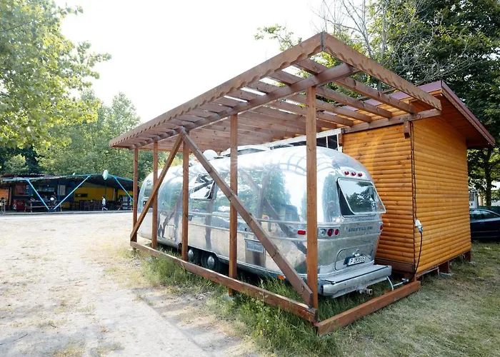 Luxury Vintage Airstream Rv/caravan Retro Charm Meets Comfort * Китен